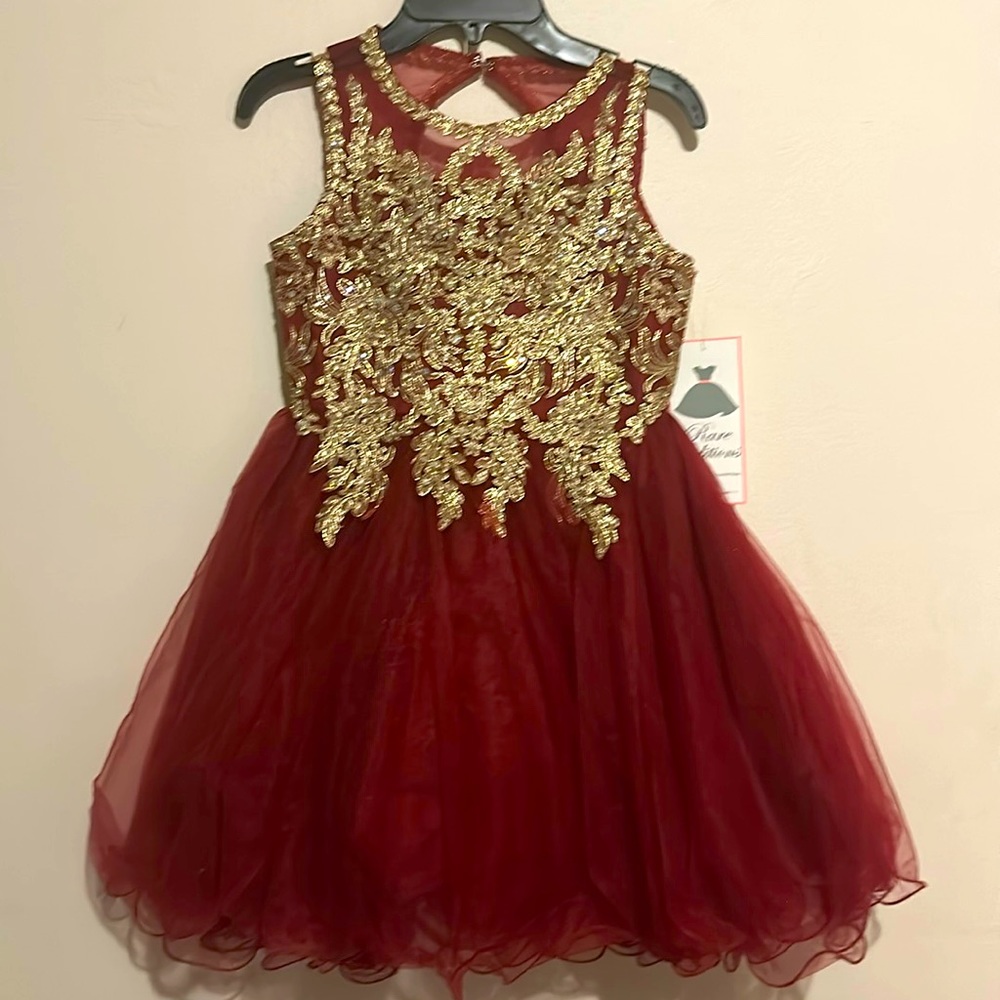 BEAUTIFUL RED AND GOLD RARE EDITIONS GIRLS DRESS